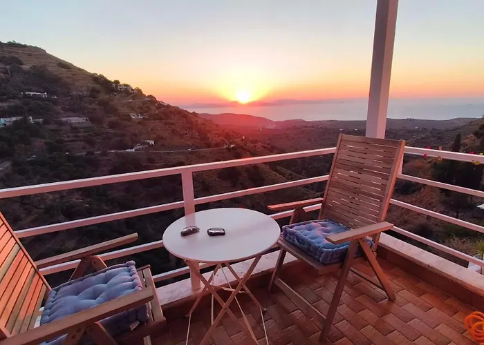 Enjoy A Wondeful Sunset From A Traditional House-Aggelos
